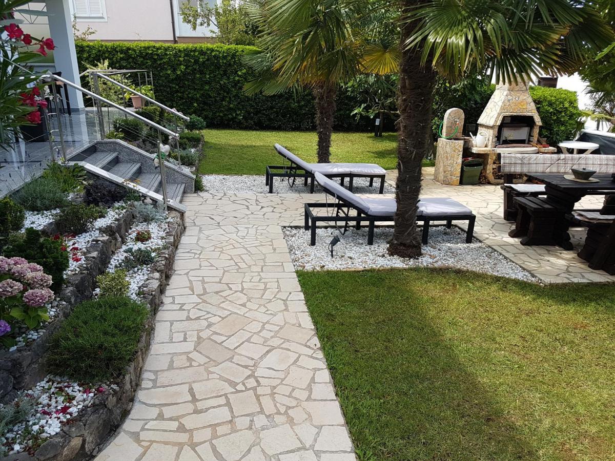 Villa Jeka, Malinska, Krk Exterior foto